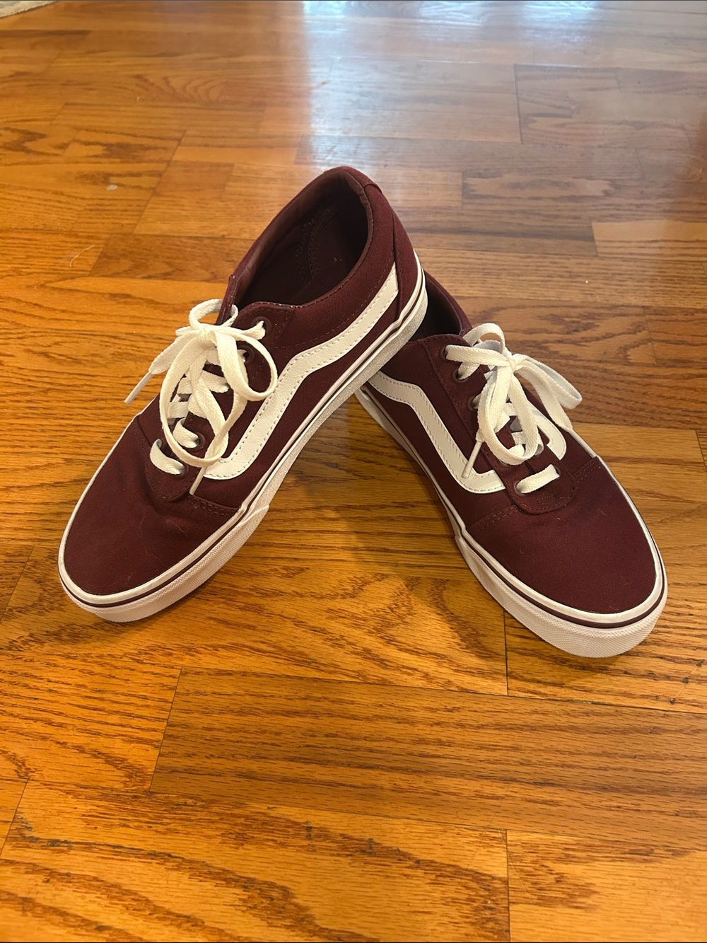 Vans Women's Burgundy Low-Top Canvas Sneakers with White Sidestripe